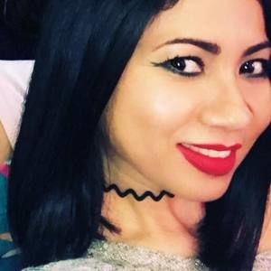 Meet your Posher, Iris